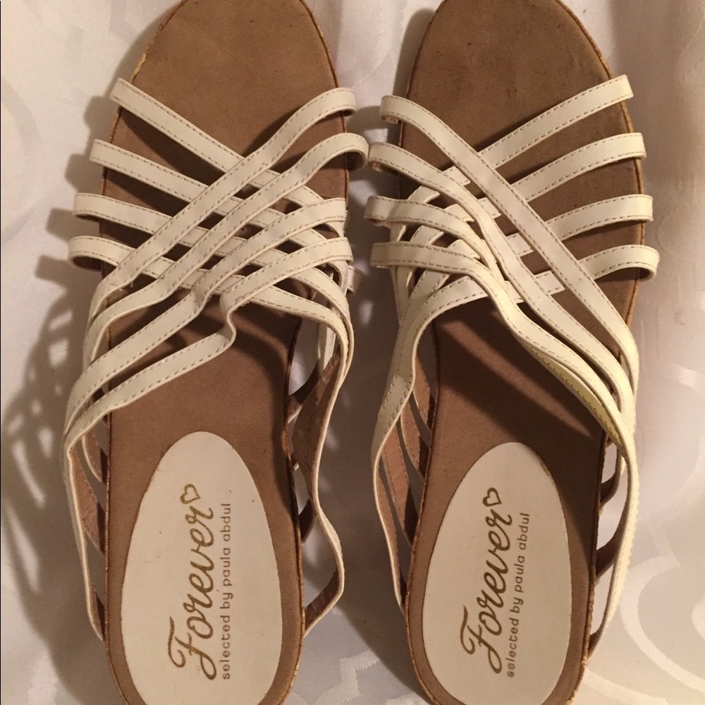 🌺 Forever by Paula Abdul Strappy platforms size 9